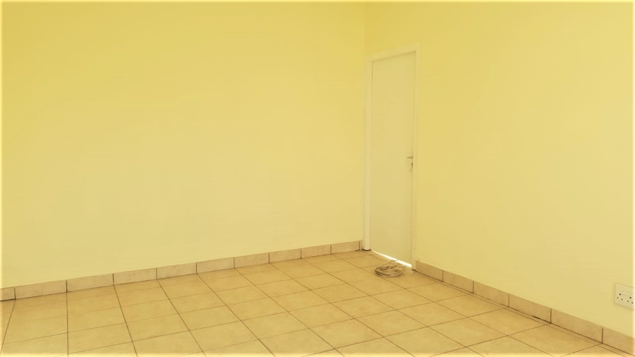 To Let 1 Bedroom Property for Rent in Quigney Eastern Cape